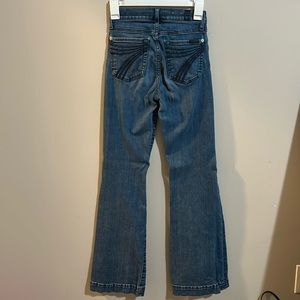 DOJO 7’s size 23 with a 32” inseam.